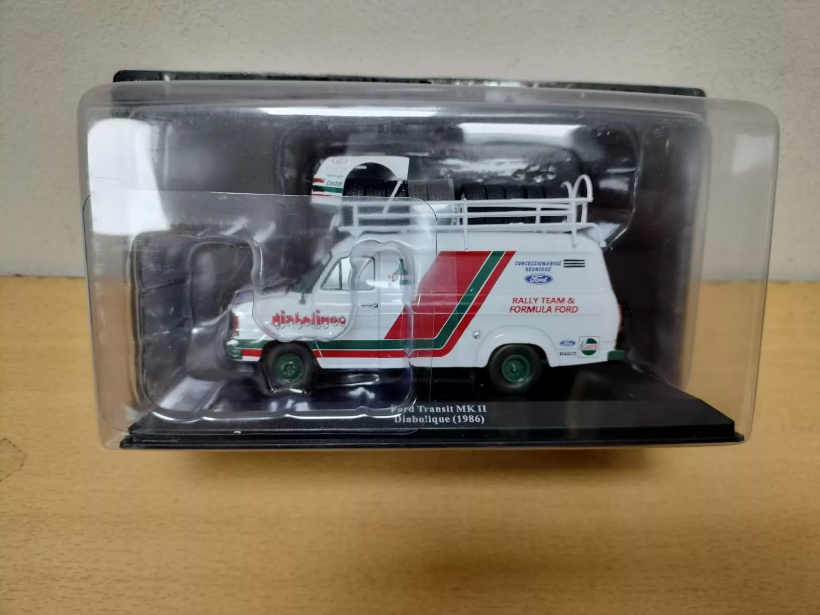 N/62. Ford Transit MKII Diabolique Motorsport 1986 asistencia de rally ...